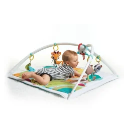 Gimnasio En El Bosque de Lujo Tiny Love