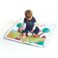 Gimnasio En El Bosque de Lujo Tiny Love