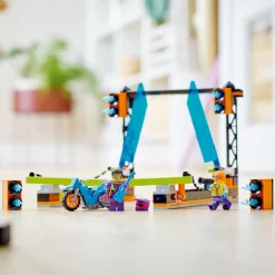LEGO® City Desafío Acrobático Espadas