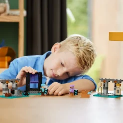 LEGO® Minecraft: La Armería