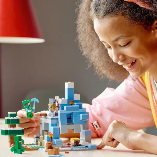 LEGO® Minecraft Los Picos De Hielo