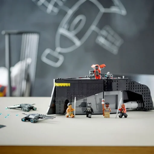 LEGO® Pantera Negra: Guerra En El Agua