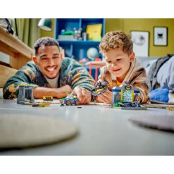 LEGO® Super Heroes: Batcueva Con Batman, Batgirl Y The Joker