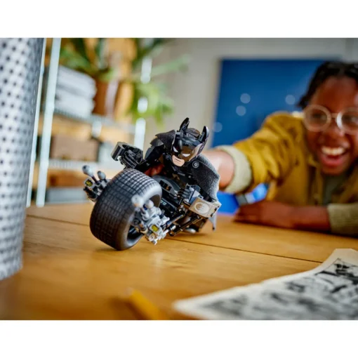 LEGO® Super Heroes: Figura Para Construir: Batman™ Y Moto Bat-Pod