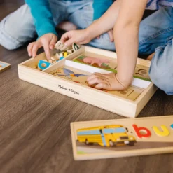 Melissa & Doug Set Juego Mira Y Deletrea
